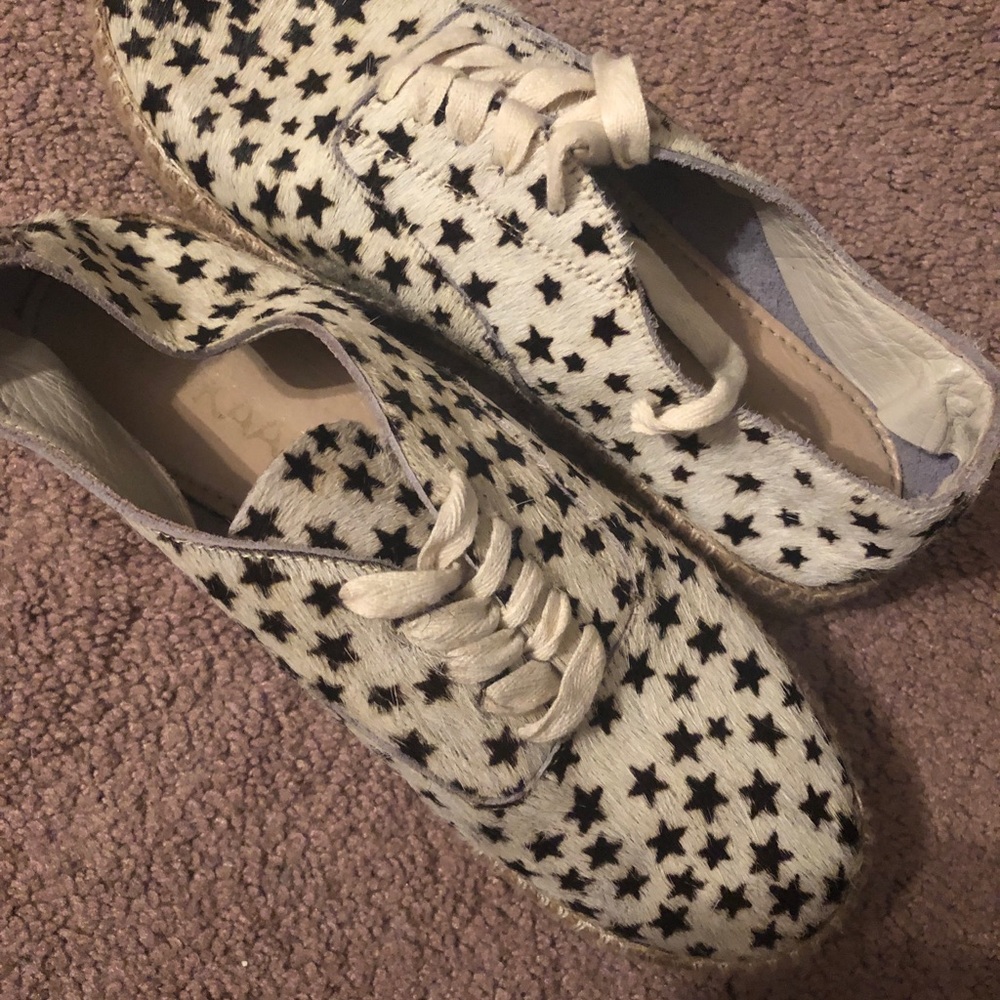Espadrilles - Picture 2 of 3